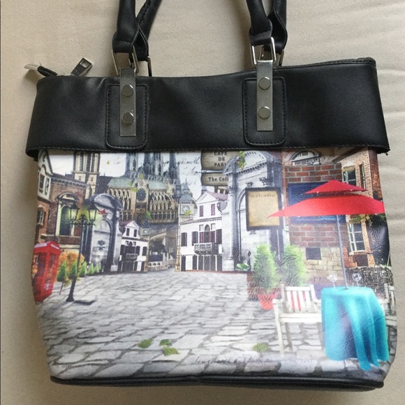 Purse - Picture 1 of 2